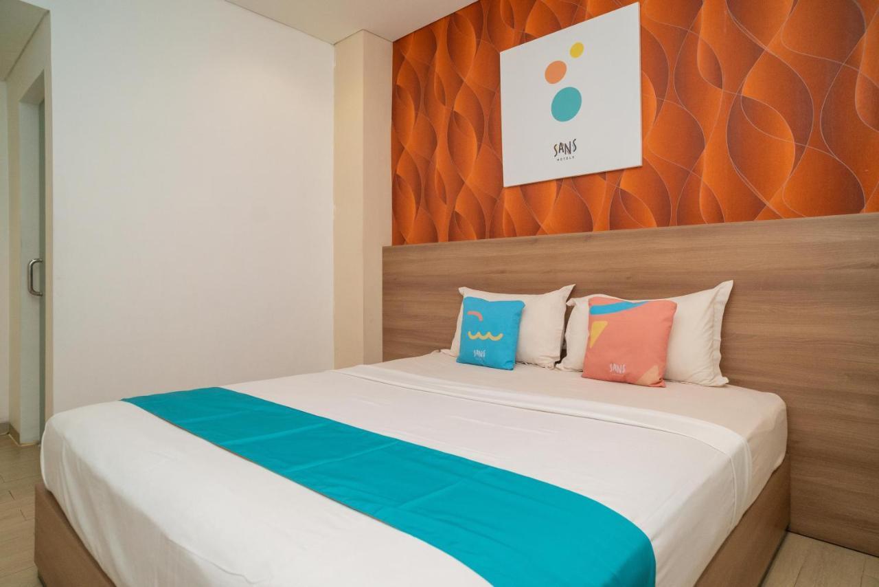 Sans Hotel Kupang Indah Surabaya By Reddoorz Eksteriør bilde